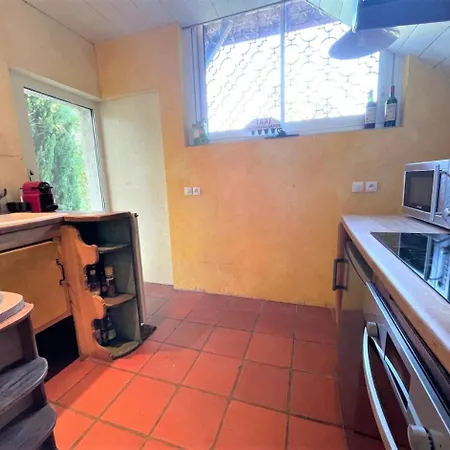 Logement A Dans Un Ecrin De Verdure *