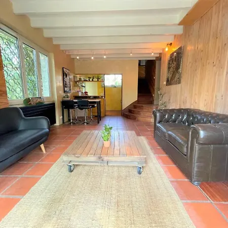 Logement A Dans Un Ecrin De Verdure トゥールーズ